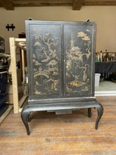 Load image into Gallery viewer, Regency 19th Century Chinoiserie Black Lacquered Cabinet