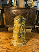 Load image into Gallery viewer, Antique Joseph Sankey Art Nouveau Copper Lidded Large Water Jug c1905