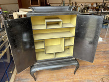 Load image into Gallery viewer, Regency 19th Century Chinoiserie Black Lacquered Cabinet