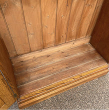 Load image into Gallery viewer, Early 20th Century Antique Quartersawn Oak School Cupboard, Housekeepers