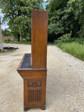 Load image into Gallery viewer, Antique English Oak Library Bookcase, Arts &amp; Crafts Style
