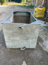 Load image into Gallery viewer, Large Galvanised Vintage Riveted Water Tank / Planter
