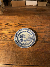 Load image into Gallery viewer, Antique 18th Century Chinese Blue And White Porcelain Plate Great Wall Of China
