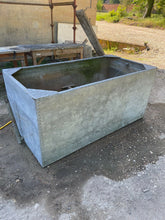 Load image into Gallery viewer, Large Galvanised Vintage Riveted Water Tank / Planter
