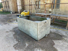 Load image into Gallery viewer, Large Galvanised Vintage Riveted Water Tank / Planter
