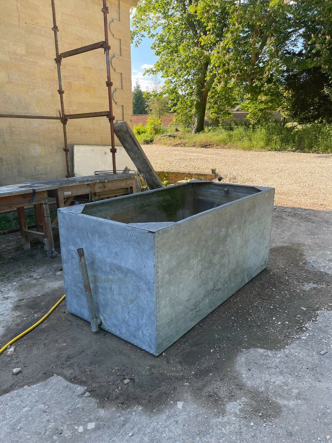 Large Galvanised Vintage Riveted Water Tank / Planter